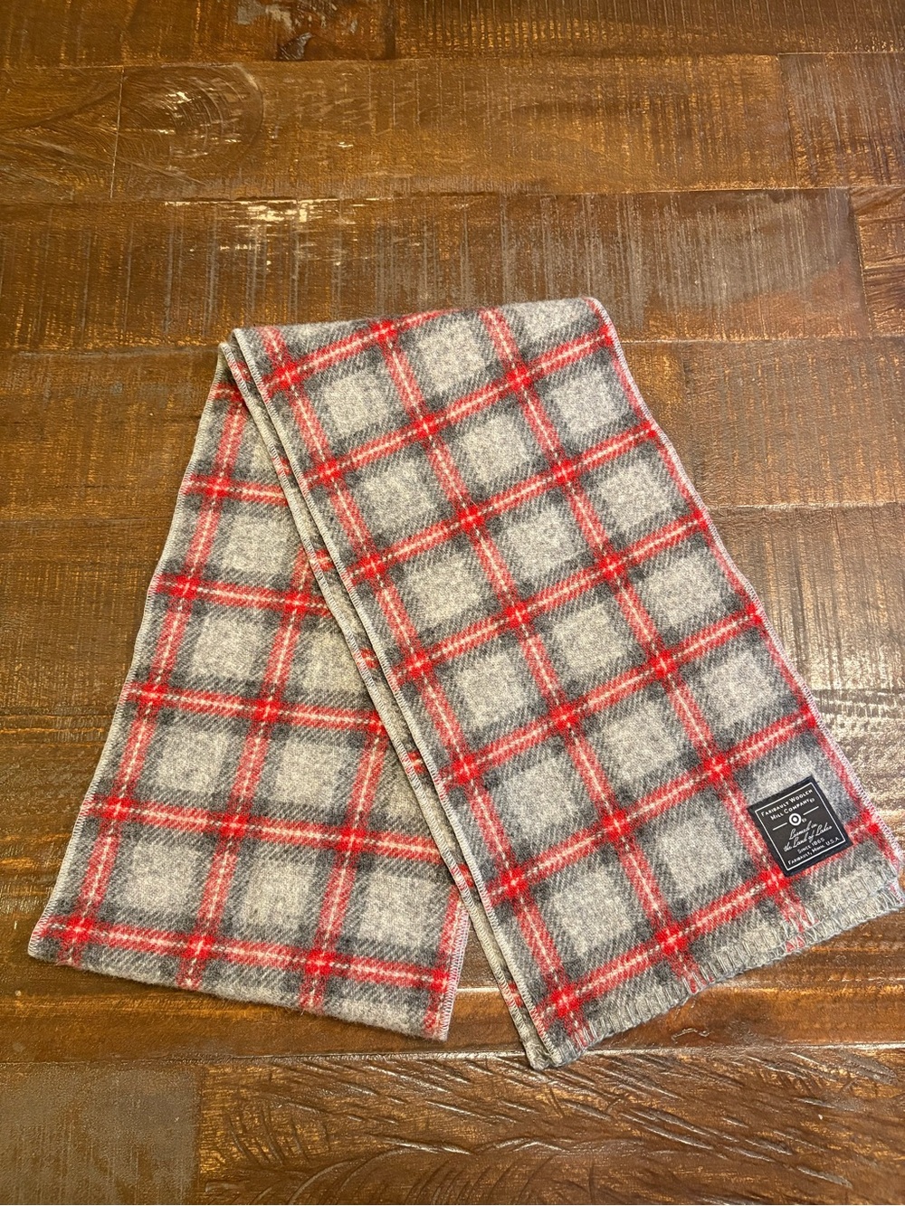 Faribault Woolen Mill Company Wool gray and red plaid scarf